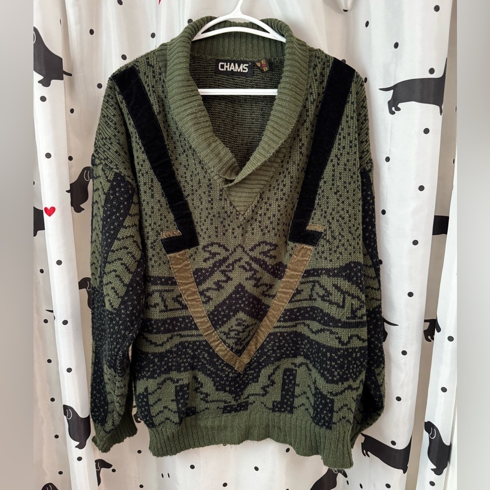 Chams sweater